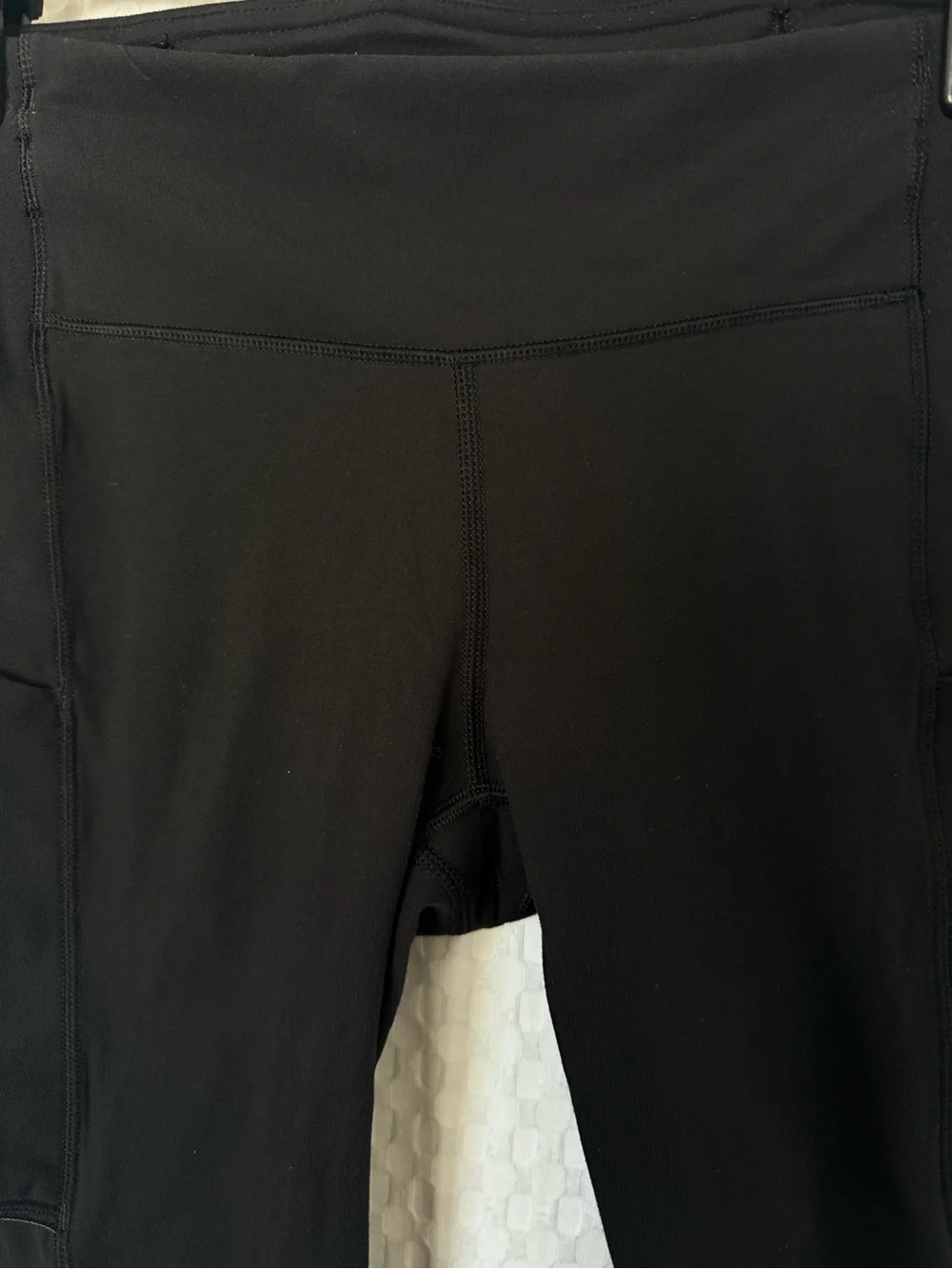 Lululemon Speed Up Tight Brushed Full-On Luxtreme 28” Black Size 4